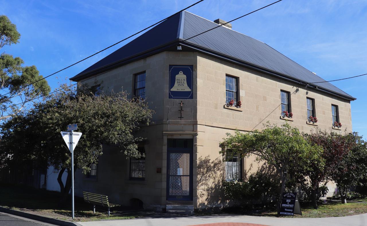 Blue Bell Inn Sorell ภายนอก รูปภาพ